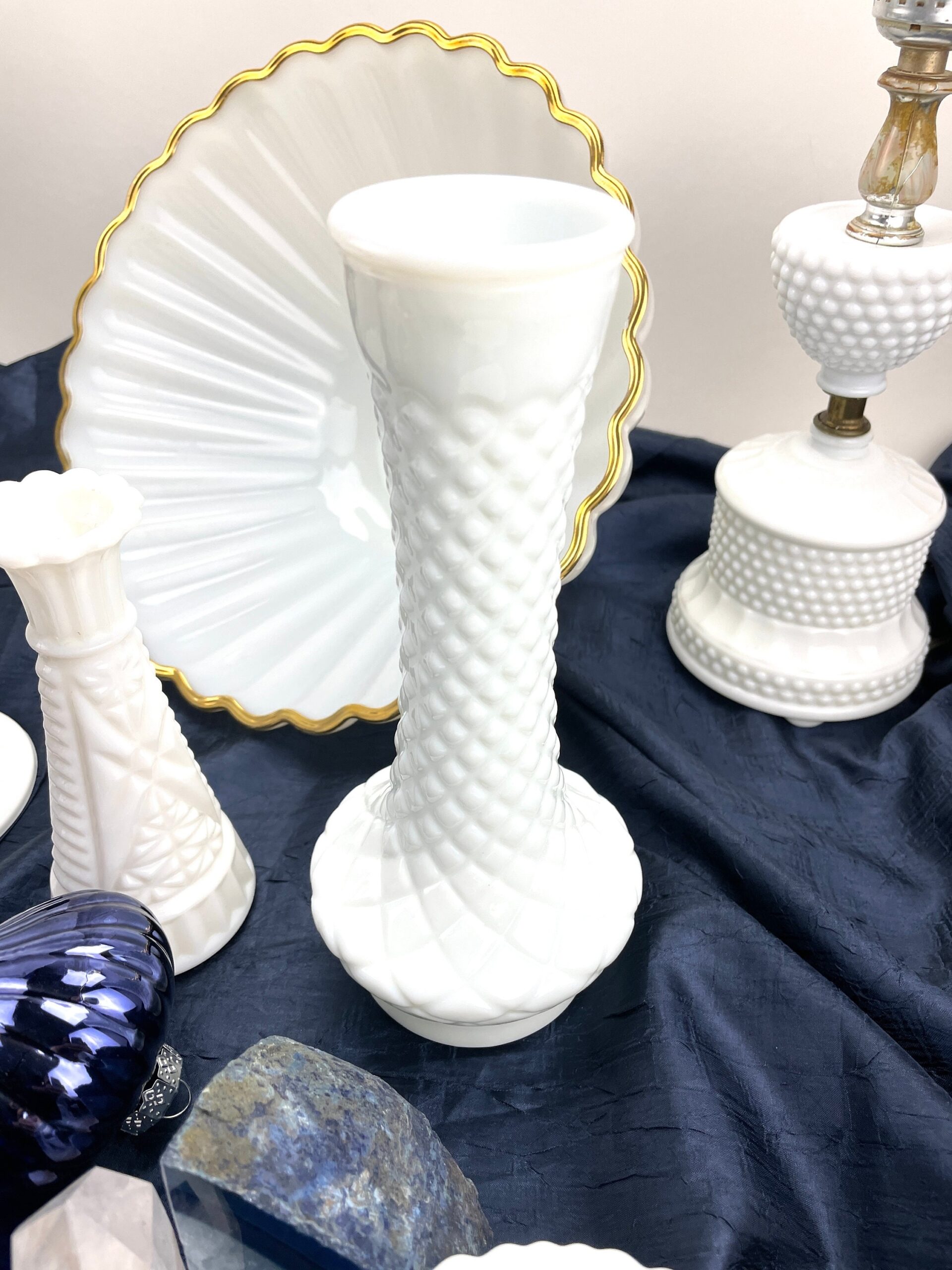 1950s Randall White Milk Glass Diamond Quilt Pattern Fluted Bud Flower Vase Etsy 1950s Randall White Milk Glass Diamond Quilt Pattern Fluted Bud Flower Vase Etsy