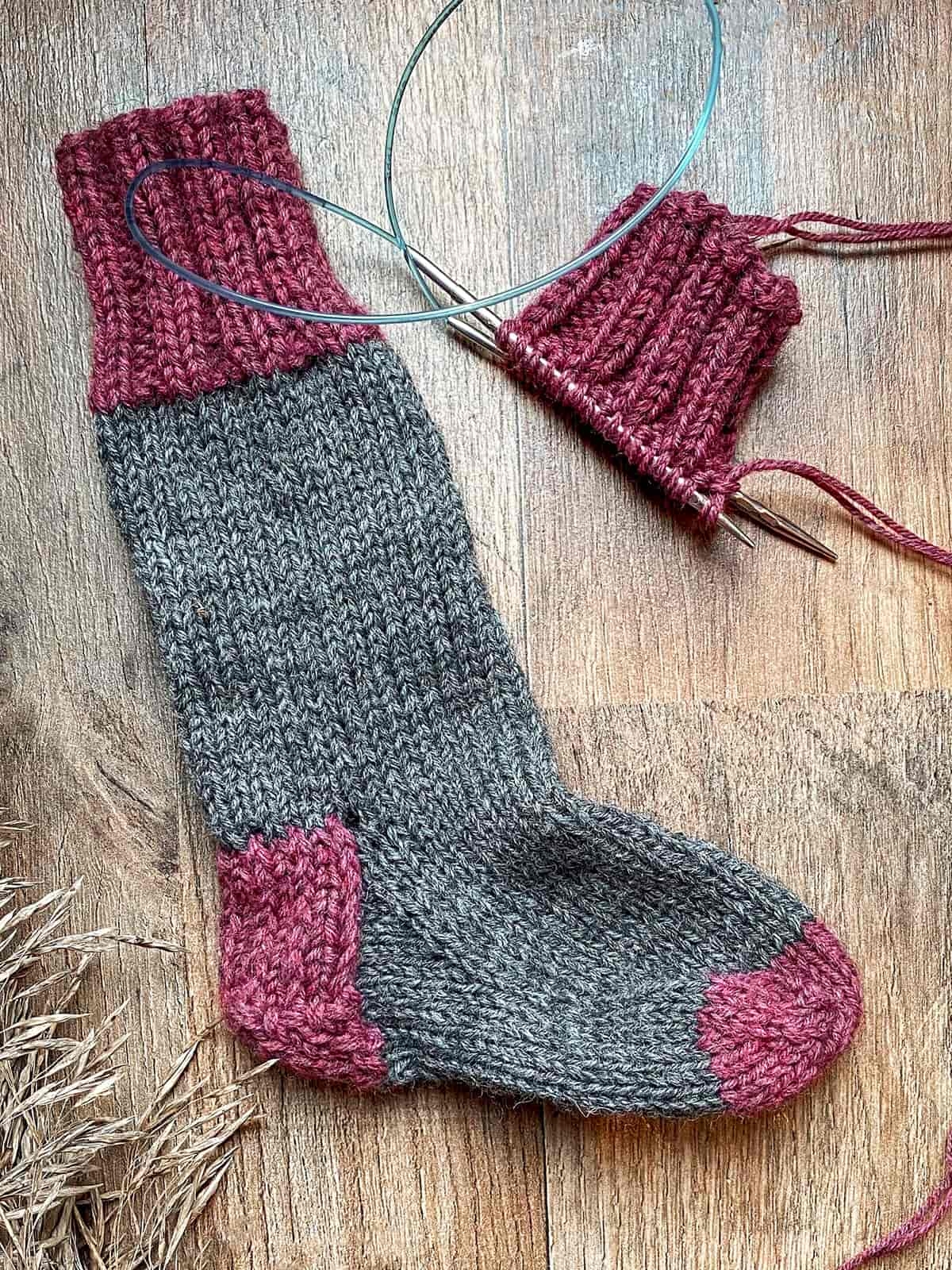 27 Free Easy Sock Knitting Patterns Great For Beginners Sarah Maker 27 Free Easy Sock Knitting Patterns Great For Beginners Sarah Maker