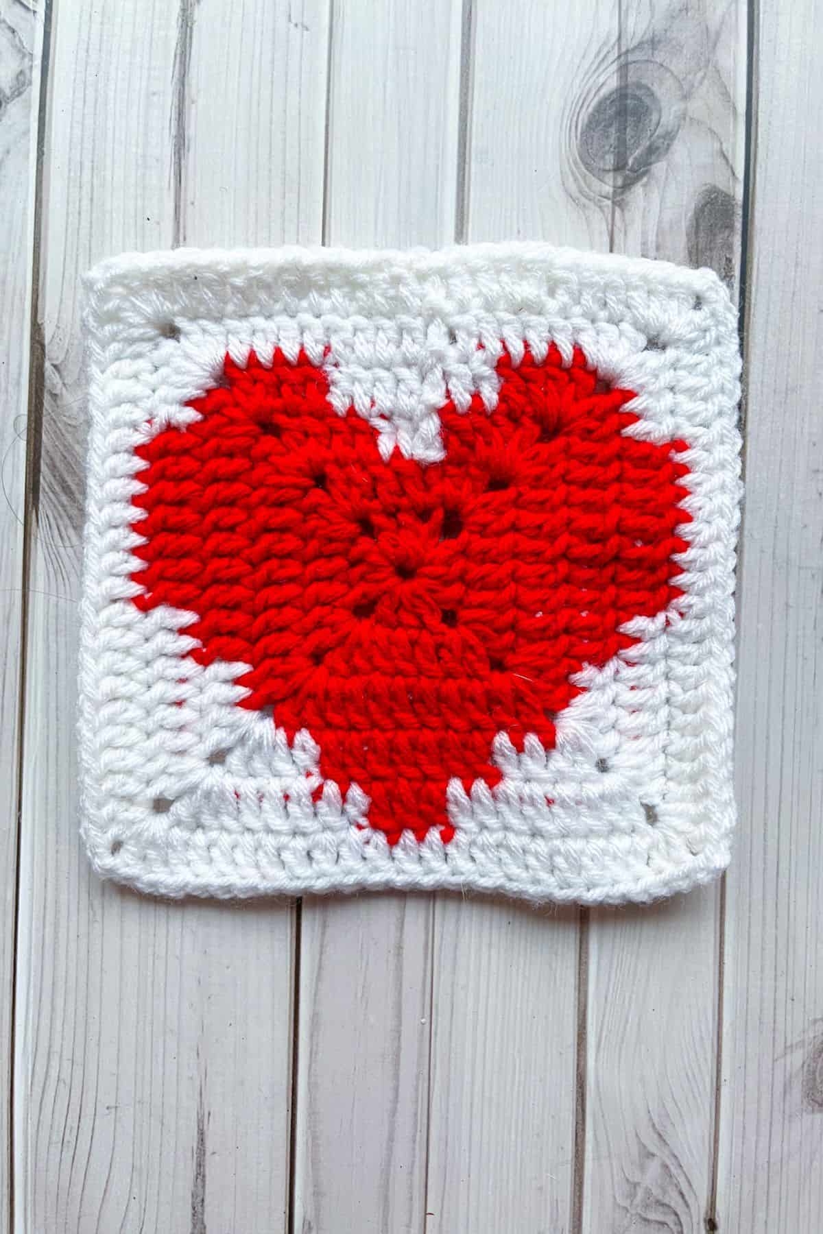 Crochet Heart Granny Square Pattern Thecaffeinatedsnail Crochet Heart Granny Square Pattern Thecaffeinatedsnail