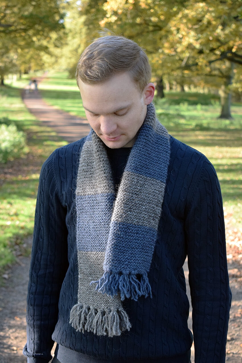 Easy Mens Scarf Knitting Pattern With Striped Detail The Crafty Gentleman