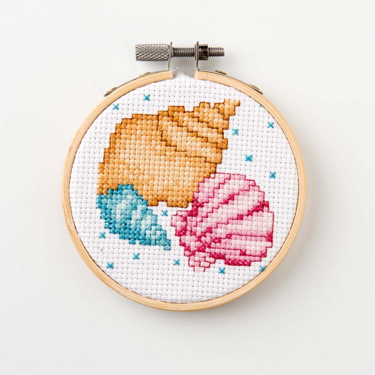Free Counted Cross Stitch Pattern Summery Seashells Projects Plaid Online Free Counted Cross Stitch Pattern Summery Seashells Projects Plaid Online