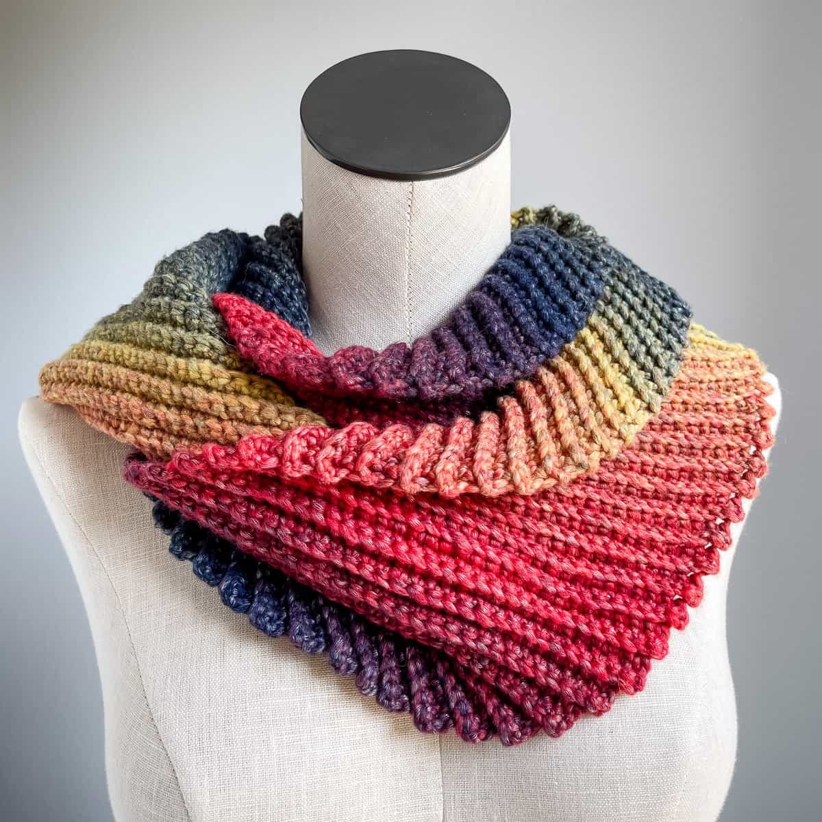 Free Crochet Infinity Scarf Pattern Fiesta Scarf Free Crochet Infinity Scarf Pattern Fiesta Scarf