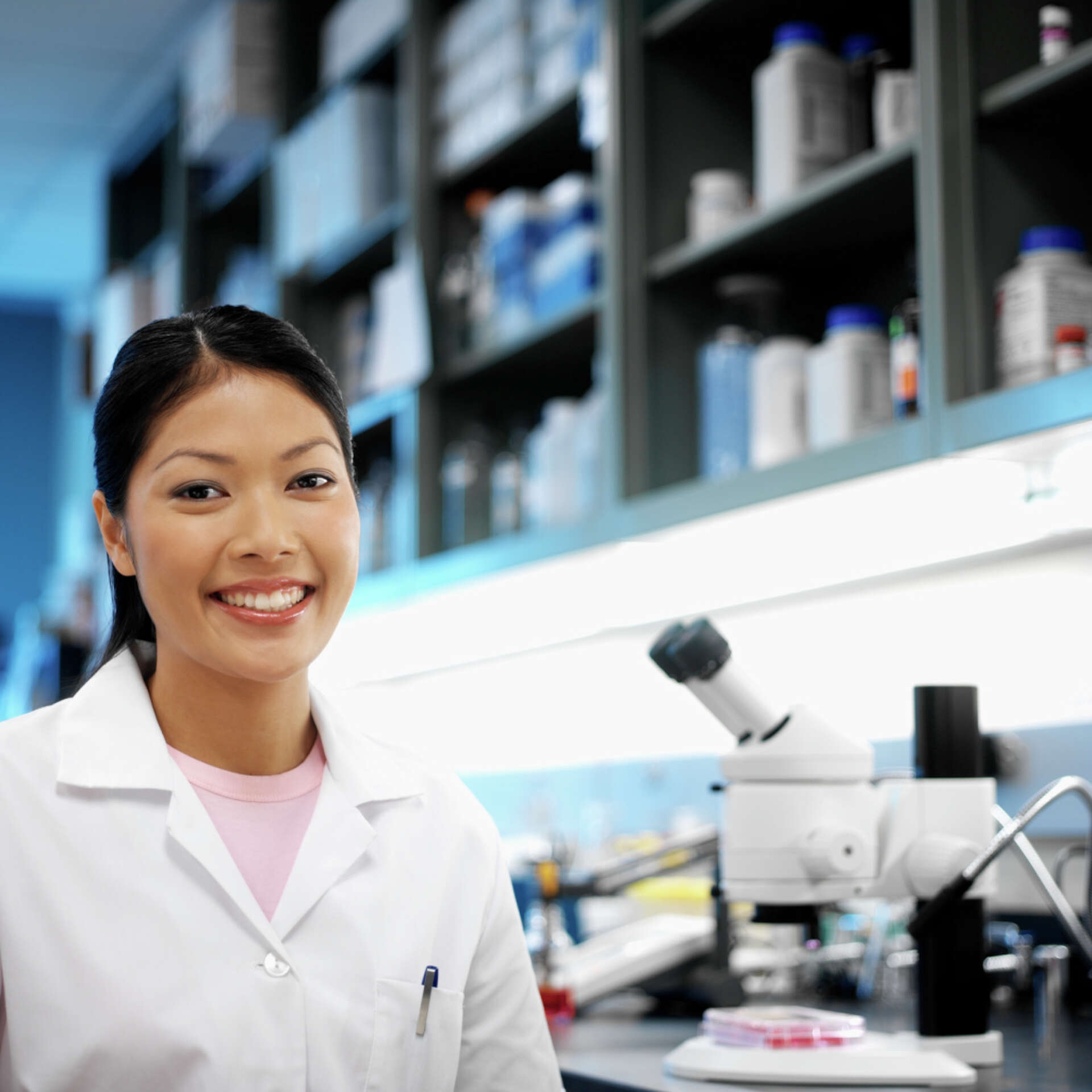 How Much Do Blood Stain Analysts Make In Their First Year How Much Do Blood Stain Analysts Make In Their First Year