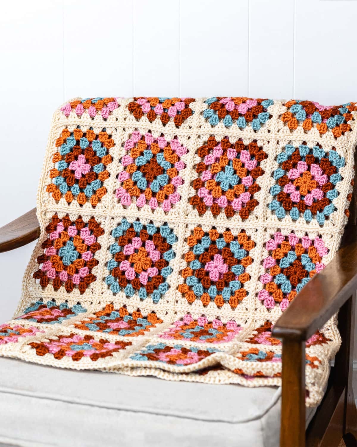 How To Crochet A Granny Square Blanket Free Pattern Sarah Maker How To Crochet A Granny Square Blanket Free Pattern Sarah Maker