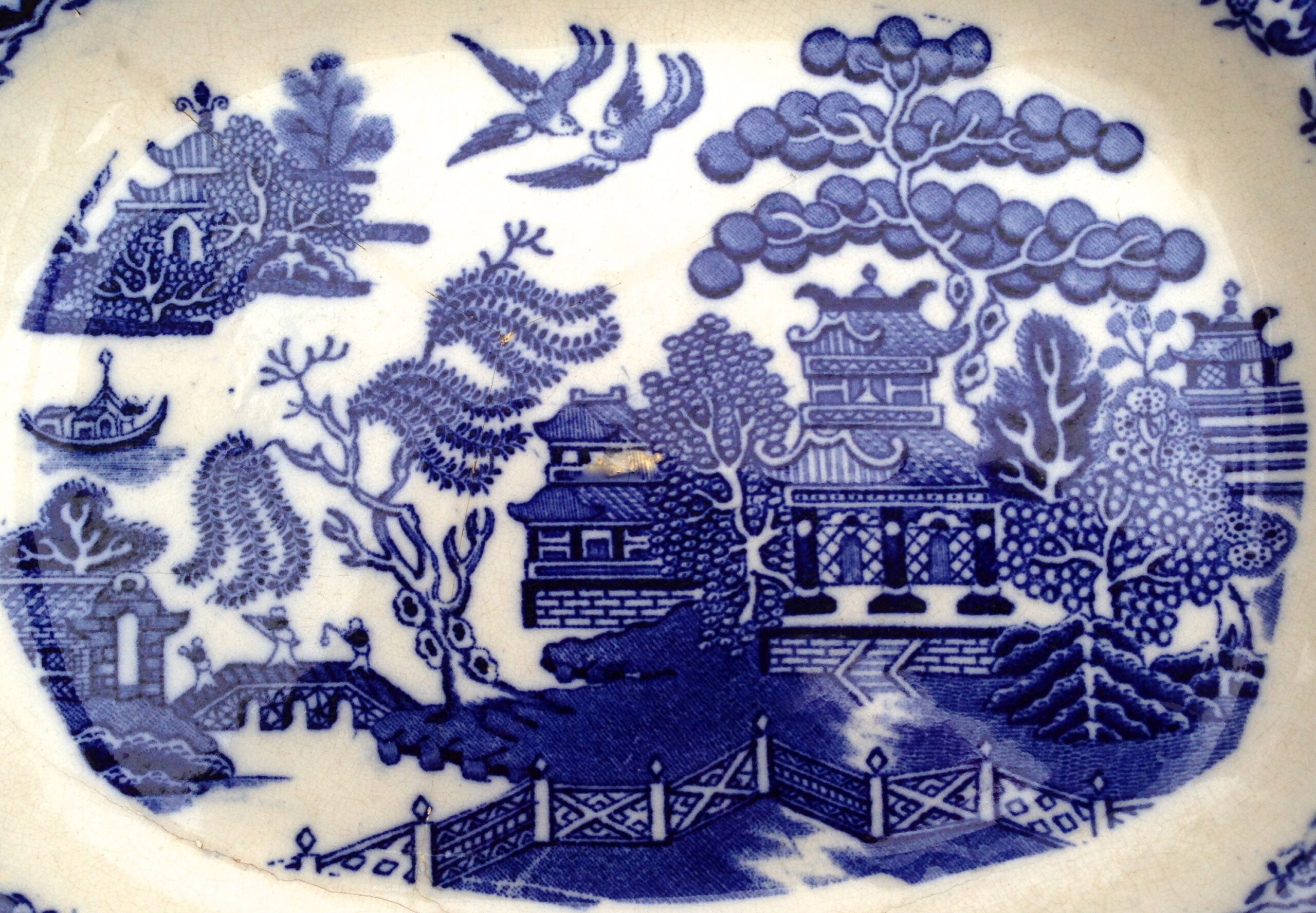 blue willow pattern crockery blue willow pattern crockery