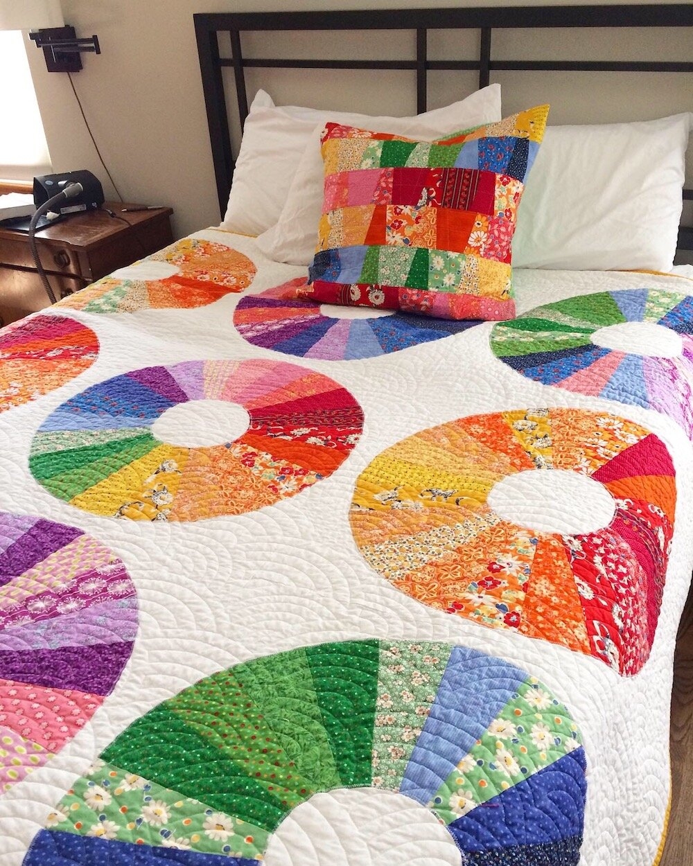 Rainbow Dresden Plate Quilt Finish Leila Gardunia Quilt Patterns Rainbow Dresden Plate Quilt Finish Leila Gardunia Quilt Patterns