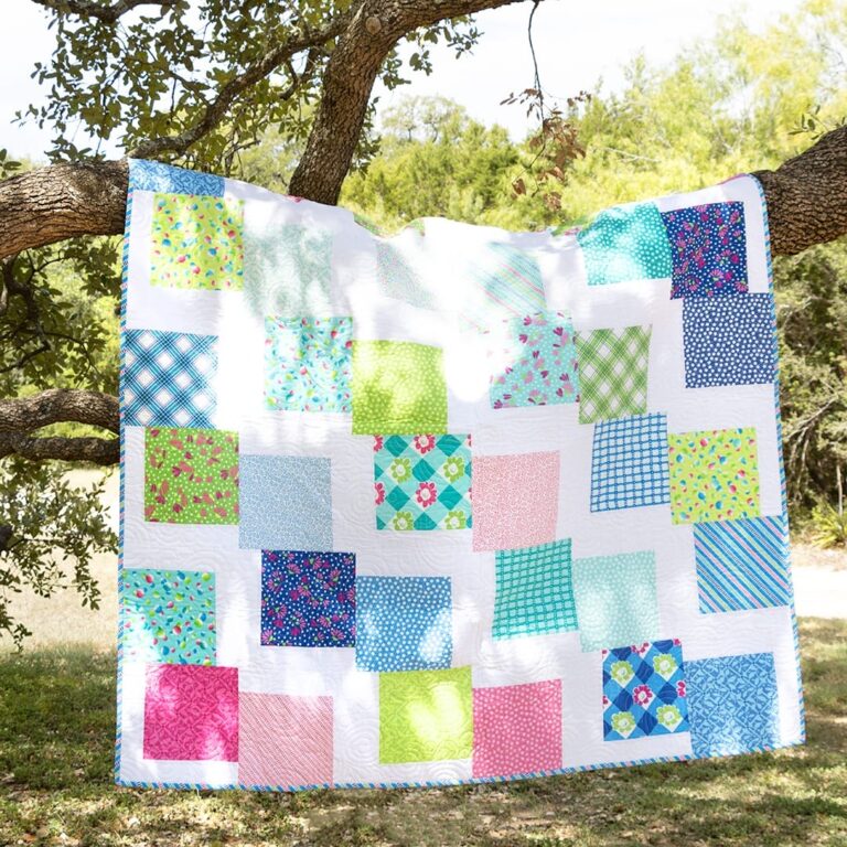 Shortcut Quilt FREE Layer Cake Tumble Quilt Pattern The Jolly Jabber Quilting Blog