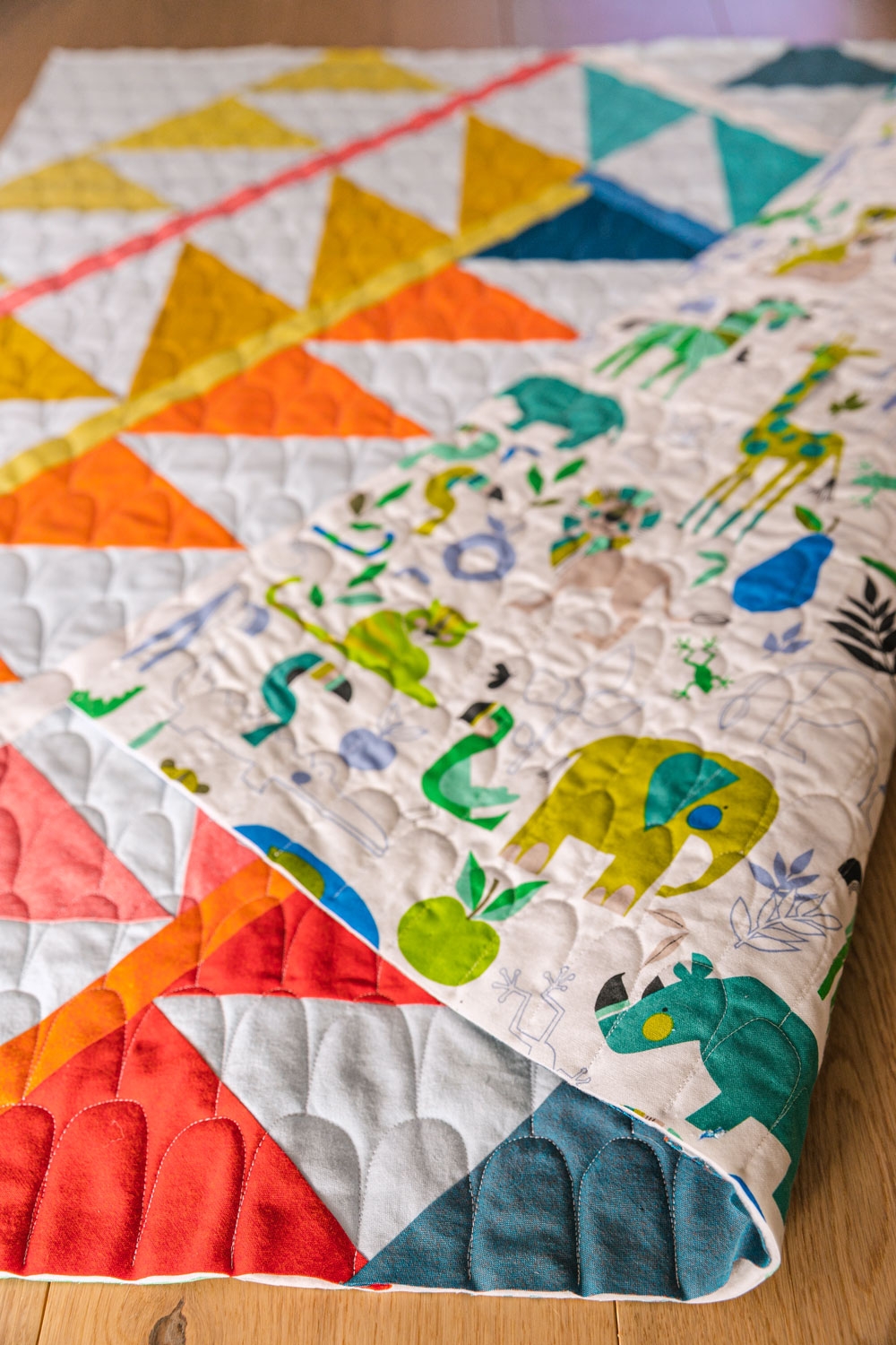 Simple Free Motion Quilting Scallops with Video Tutorial Suzy Quilts Simple Free Motion Quilting Scallops with Video Tutorial Suzy Quilts