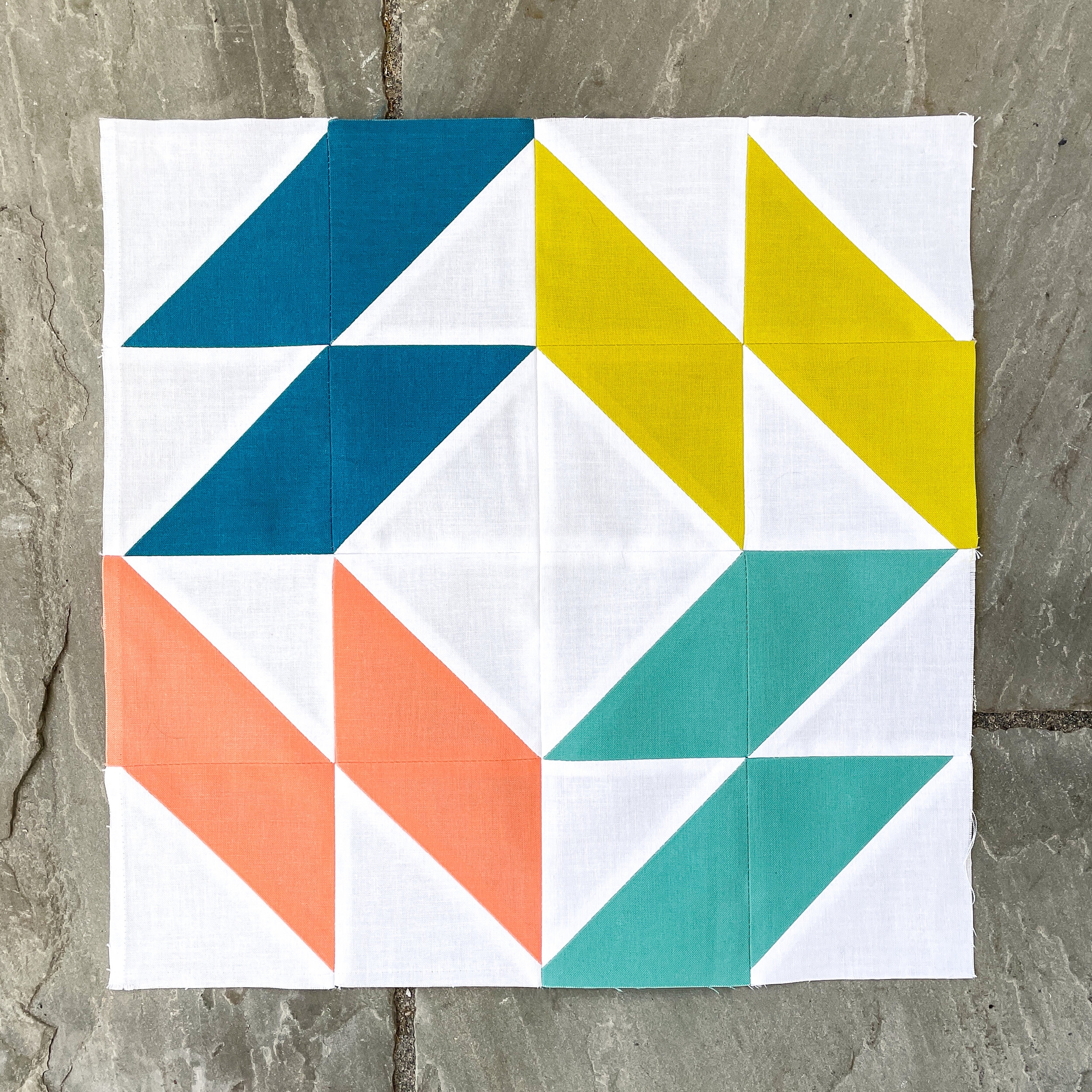 Summer Sampler 10 Mosaic A Free Block Pattern Lee Heinrich Designs Modern Quilt Patterns Summer Sampler 10 Mosaic A Free Block Pattern Lee Heinrich Designs Modern Quilt Patterns