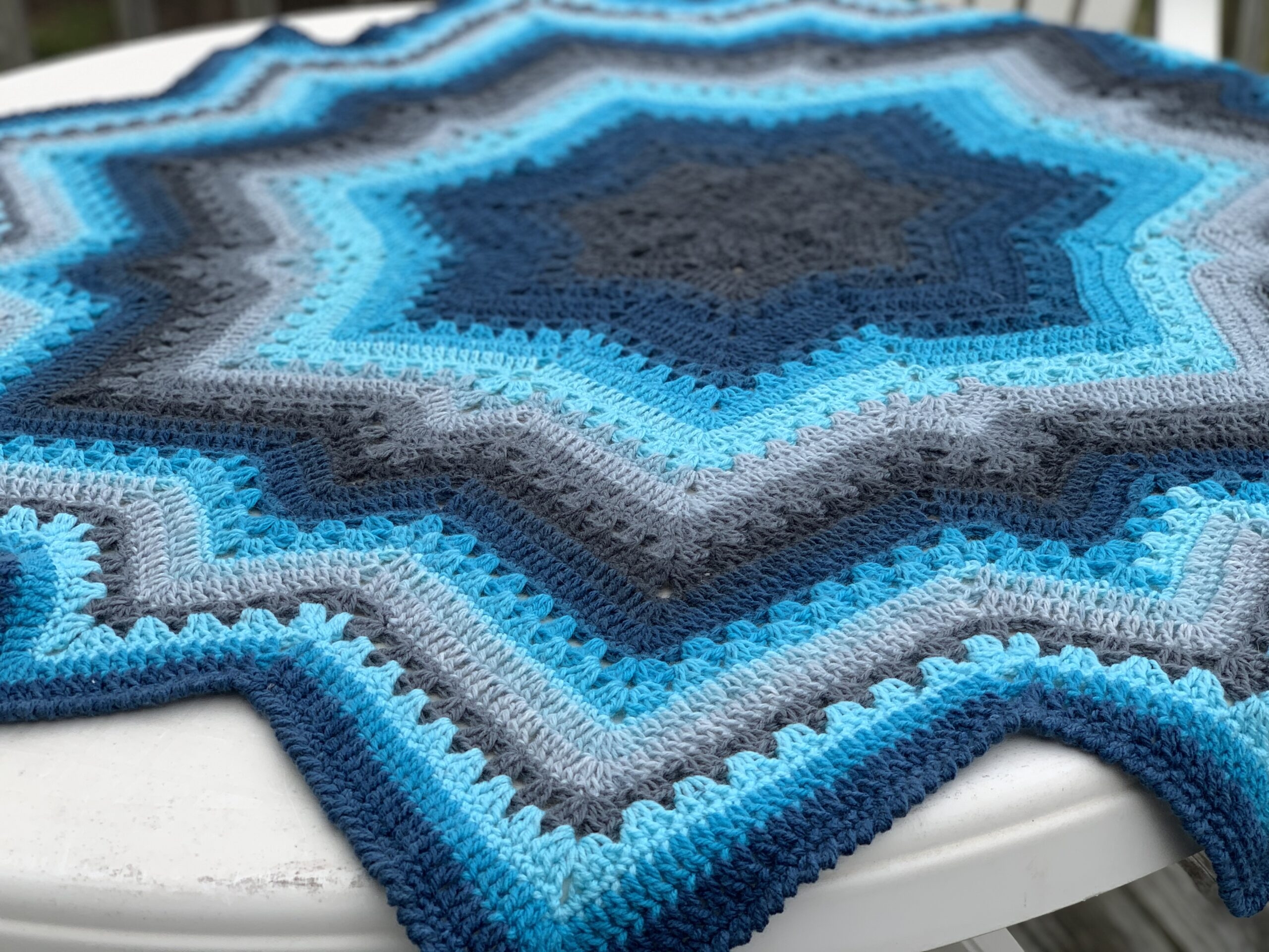 The 6 Day Supernova Blanket Betty McKnit The 6 Day Supernova Blanket Betty McKnit