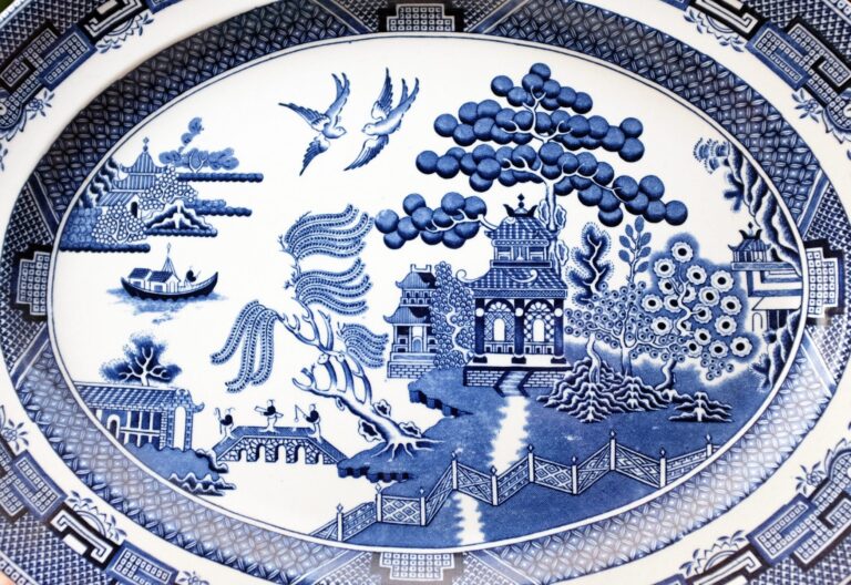 What Is Blue Willow China Aka The South s Favorite Dinnerware Taste Of Home